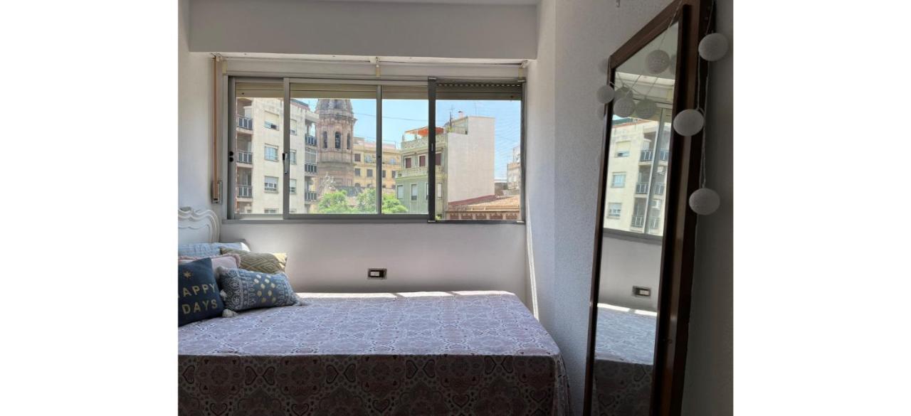 City Center Homestay Valencia Exteriör bild