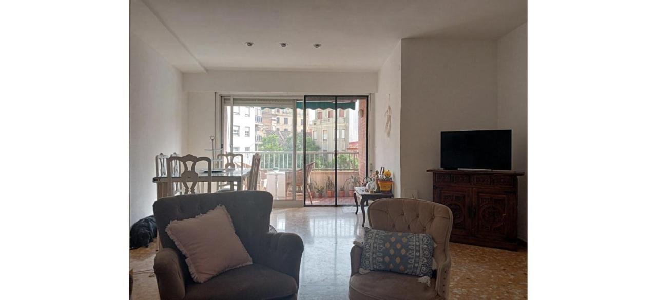 City Center Homestay Valencia Exteriör bild