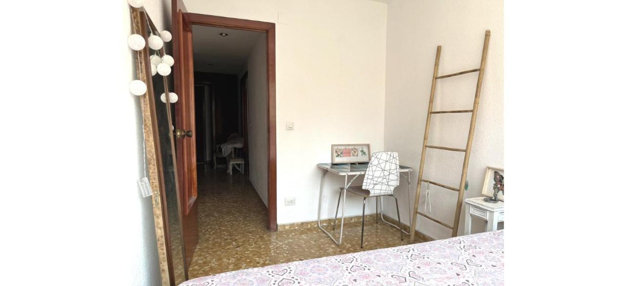 City Center Homestay Valencia Exteriör bild